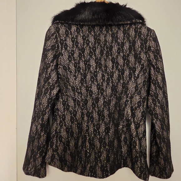 Bebe Vintage Women's Lace Mobwife Boho Jacket With Faux Fur Collar Size Small - Picture 8 of 8